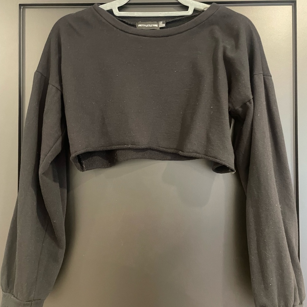 NEW Pretty Little Thing cropped sweater